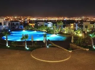 Vitors Village Apartmentos Hotel