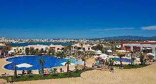 Vitors Village Apartmentos 4*